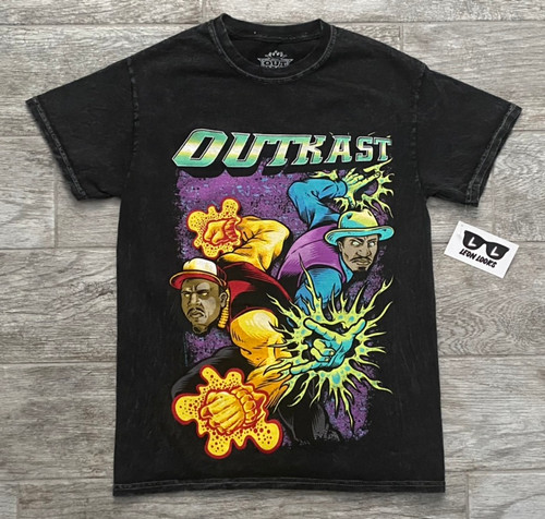 Outkast Graphic T-Shirt: Size S
