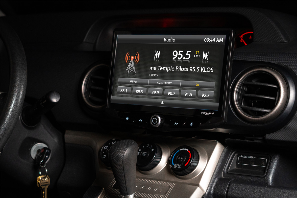 STINGER 10-inch FLOATING MULTIMEDIA INFOTAINMENT DISPLAY SYSTEM