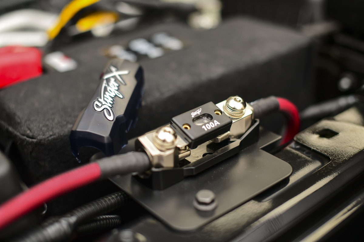 STINGER UNDERSEAT AMPLIFIER 4-GAUGE WIRING KIT FOR JEEP WRANGLER JK UNLIMITED