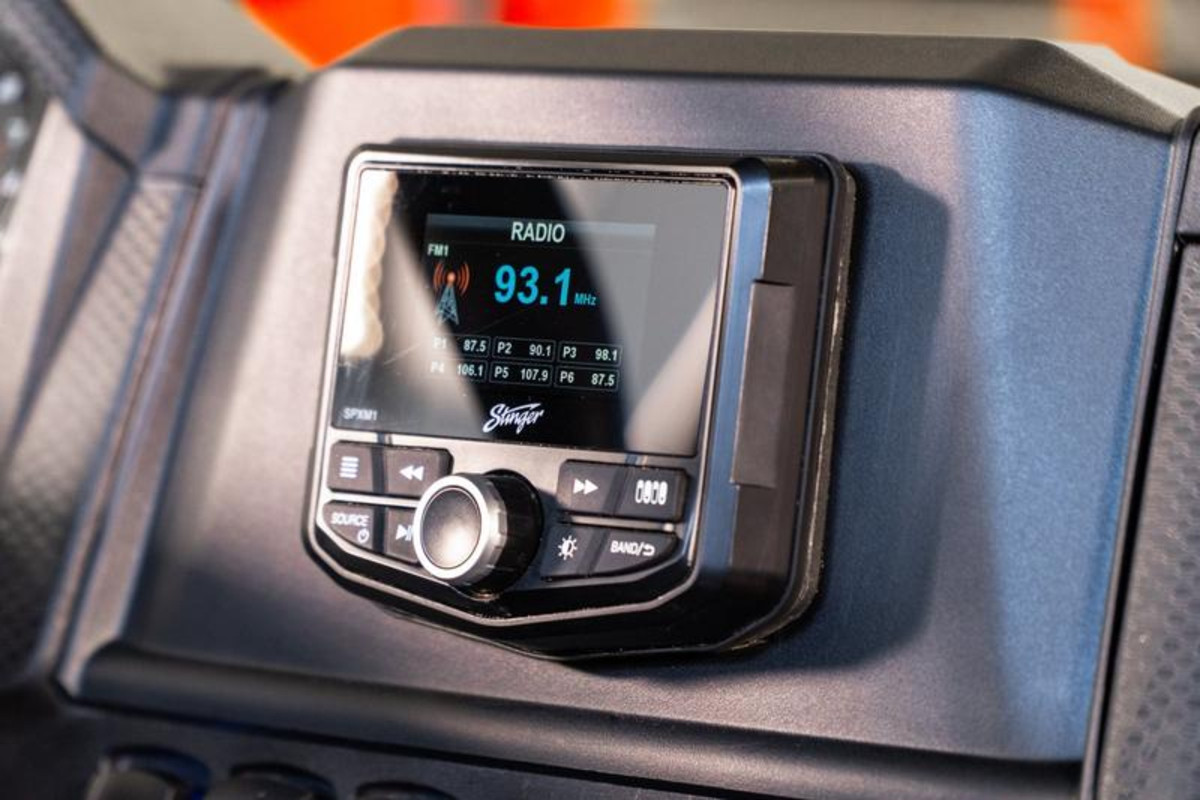 STINGER POWERSPORTS & MARINE MEDIA PLAYER STINGER POWERSPORTS & MARINE MEDIA PLAYER
