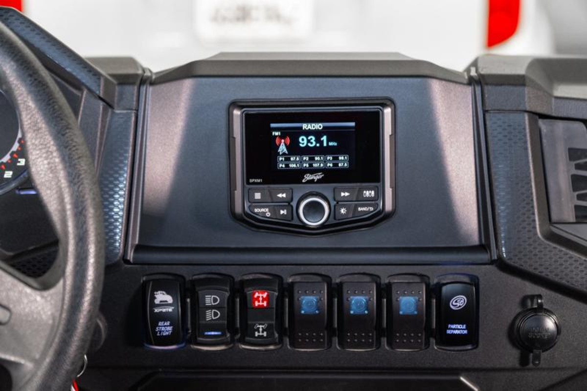 STINGER POWERSPORTS & MARINE MEDIA PLAYER STINGER POWERSPORTS & MARINE MEDIA PLAYER