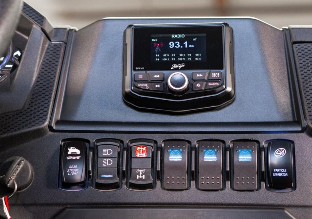 STINGER POWERSPORTS & MARINE MEDIA PLAYER STINGER POWERSPORTS & MARINE MEDIA PLAYER