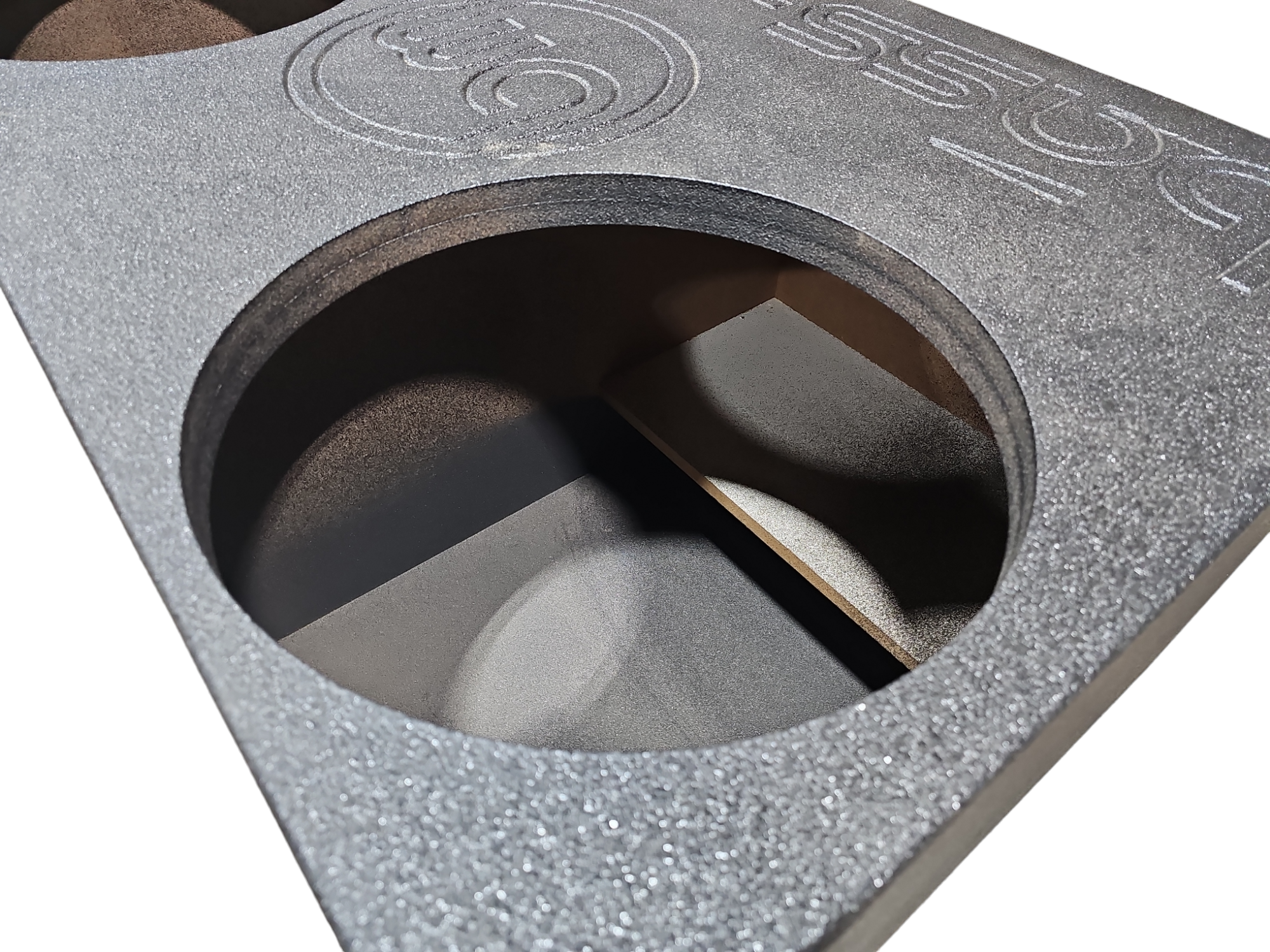 BASS-MAXX POLY COATED DUAL 18" SPL JUMBO VENT ENCLOSURE