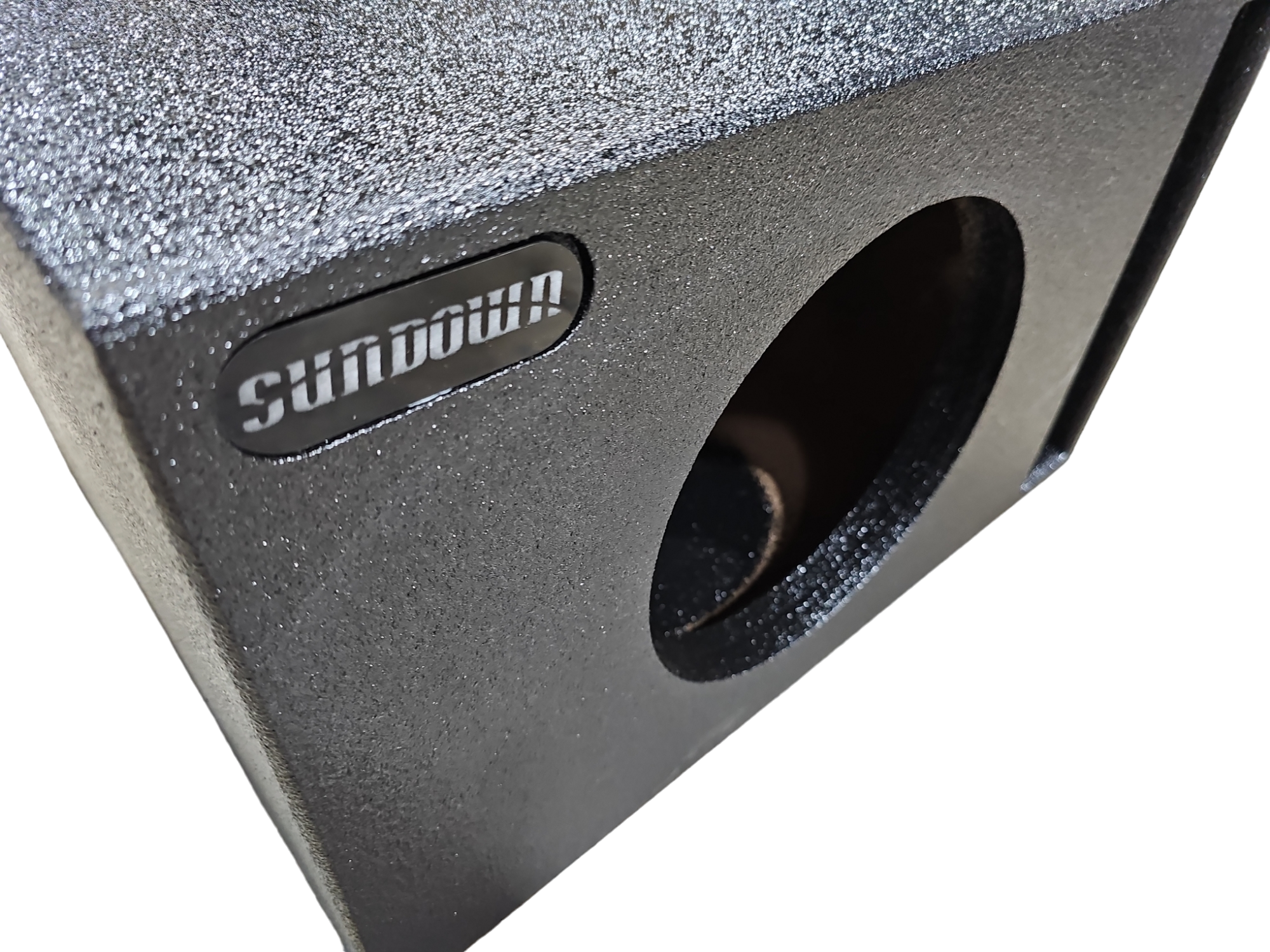 BASSMAXX SUNDOWN AUDIO SINGLE 10" POLY COATED JUMBO VENTED ENCLOSURE