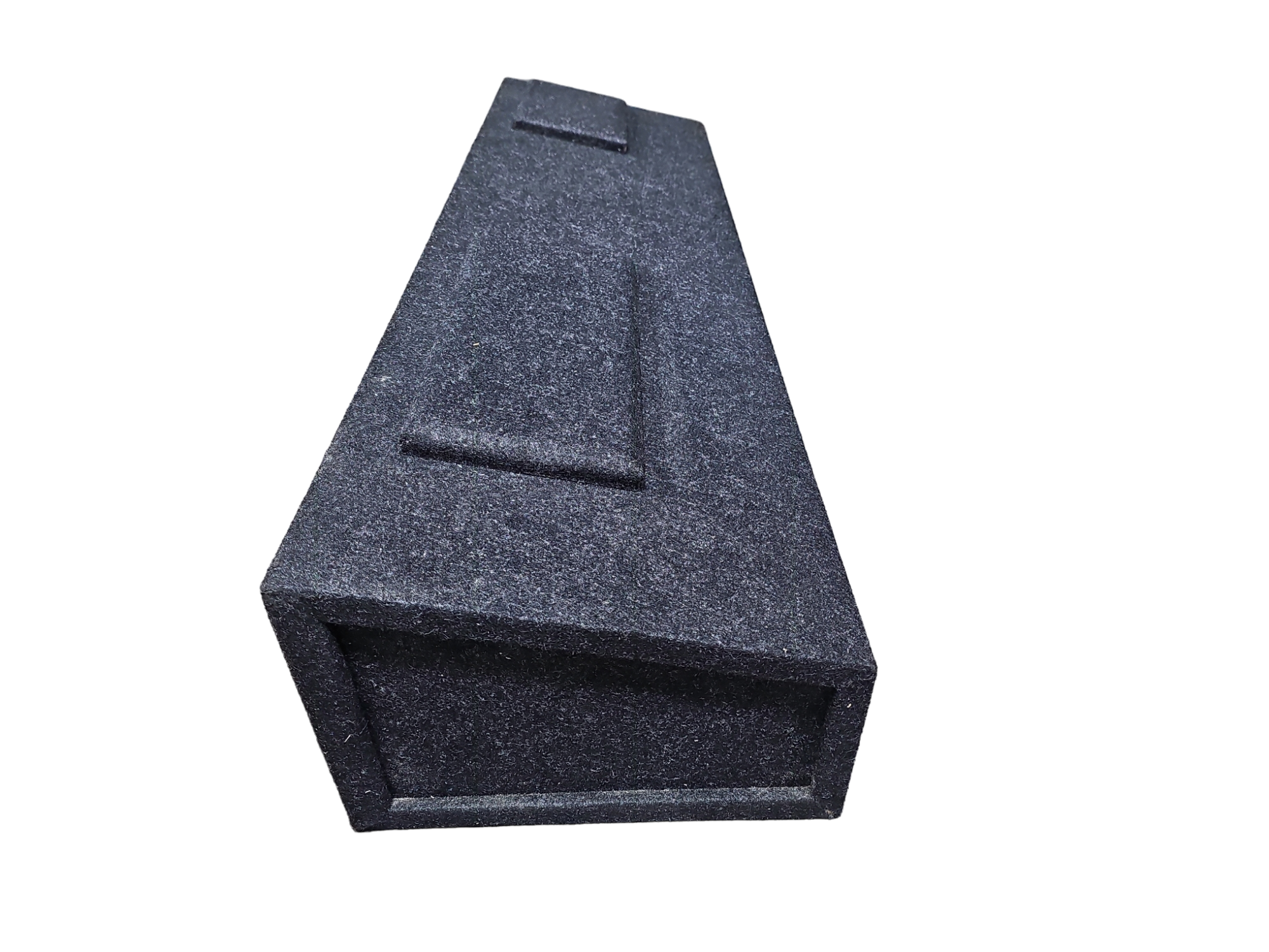 ATREND DUAL VENTED 8" CARPETED GM CREW CAB ENCLOSURE