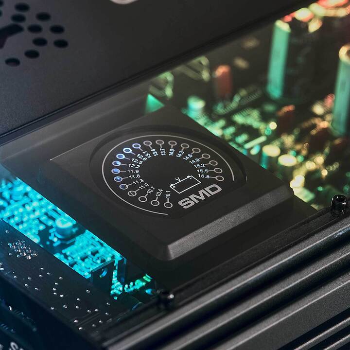 DS18 SMD SERIES 300 X 4 CLASS AB & 1800 X 1 CLASS D  5 CHANNEL AMPLIFIER WITH VM-1 BUILT-IN AND DIGITAL LED LIGHTS - MADE IN KOREA