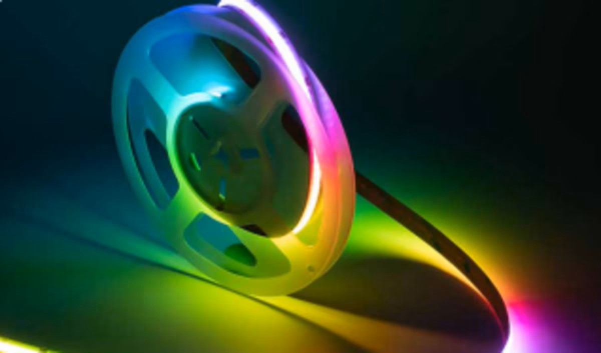 COLORTRAIL 16ft RGBW IP65 LED Tape Strip Lighting with 3-pin Waterproof Connectors