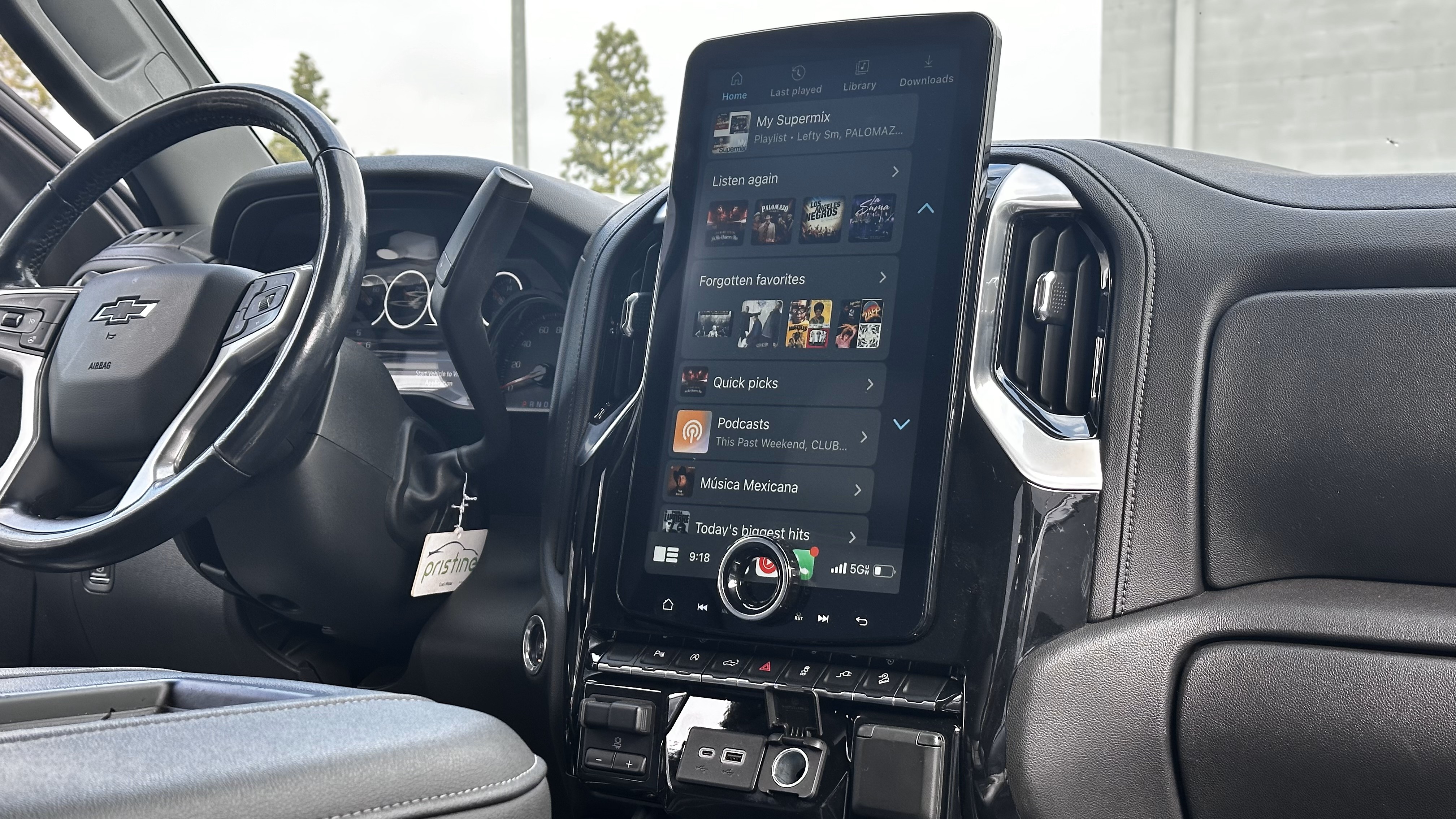 LINKSWELL 2019-2023 CHEVY SILVERADO / GMC SIERRA 15.6" XL HD T-STYLE RECEIVER WITH WIRELESS CARPLAY & ANDROID AUTO