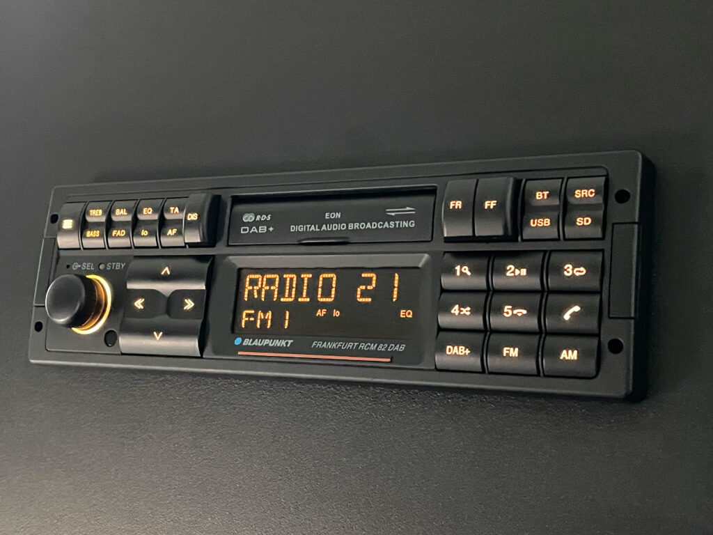 BLAUPUNKT DIN HIGH-END CODEM IV WORLD TUNER RECEIVER, BLUETOOTH, DSP, 50X4 BLAUPUNKT DIN HIGH-END CODEM IV WORLD TUNER RECEIVER, BLUETOOTH, DSP, 50X4