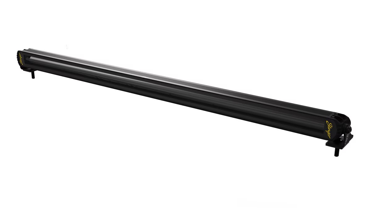STINGER HEXCORE Chase Light 32" Lightbar with signal light(T/ST/DI/
REV) Supports running, brake, reverse and turn
signal; Reverse polarity, Anti-FRI/EMC interference
and UV shielded.