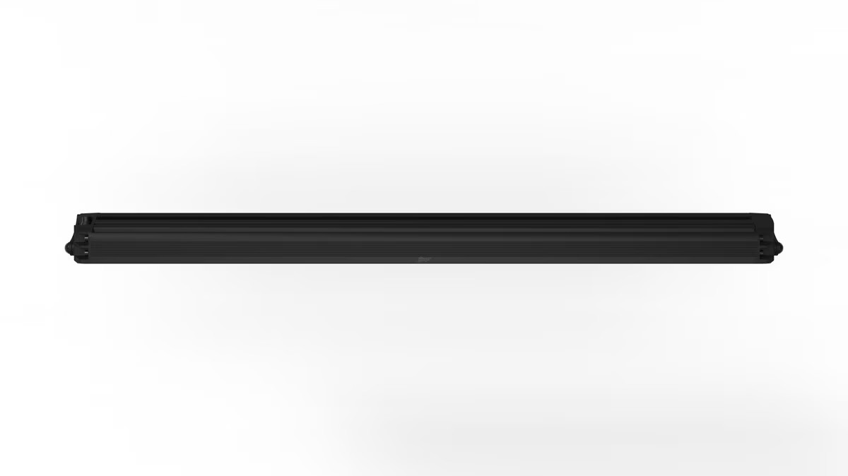 STINGER HEXCORE Chase Light 32" Lightbar with signal light(T/ST/DI/
REV) Supports running, brake, reverse and turn
signal; Reverse polarity, Anti-FRI/EMC interference
and UV shielded.