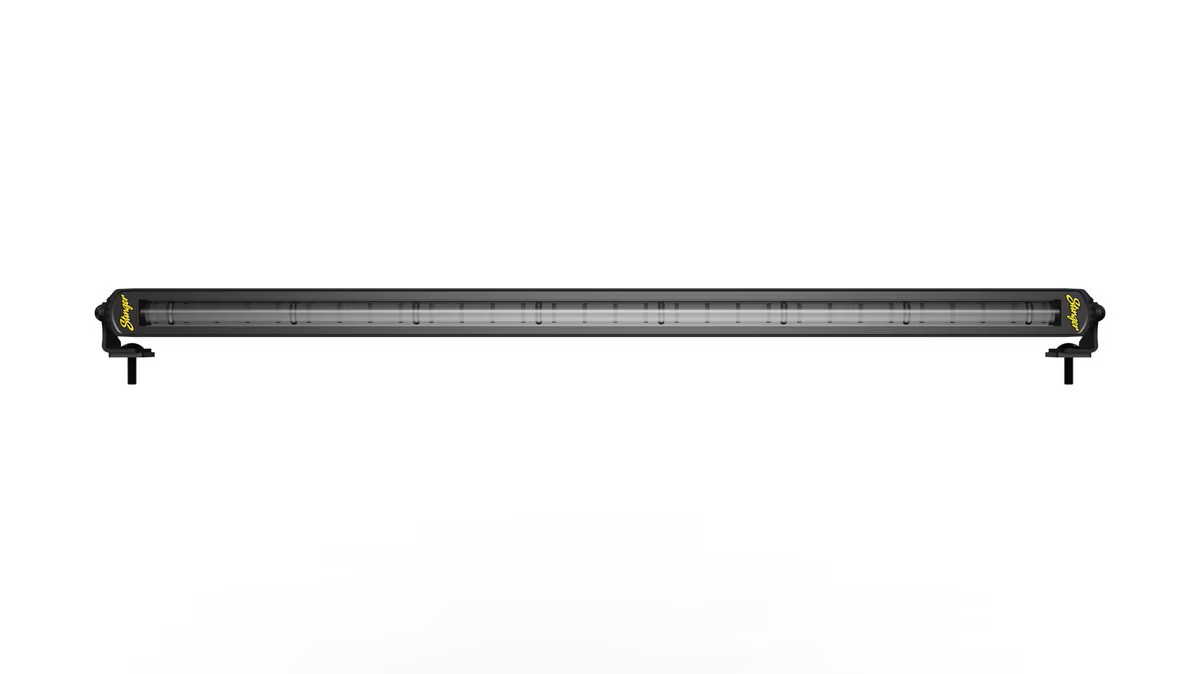STINGER HEXCORE Chase Light 32" Lightbar with signal light(T/ST/DI/
REV) Supports running, brake, reverse and turn
signal; Reverse polarity, Anti-FRI/EMC interference
and UV shielded.