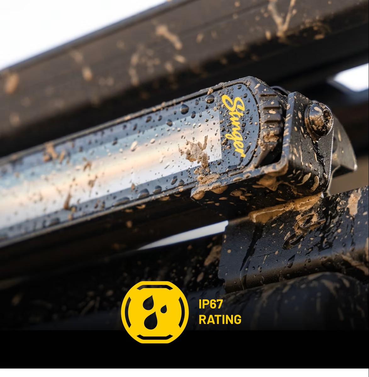 STINGER HEXCORE Chase Light 32" Lightbar with signal light(T/ST/DI/
REV) Supports running, brake, reverse and turn
signal; Reverse polarity, Anti-FRI/EMC interference
and UV shielded.