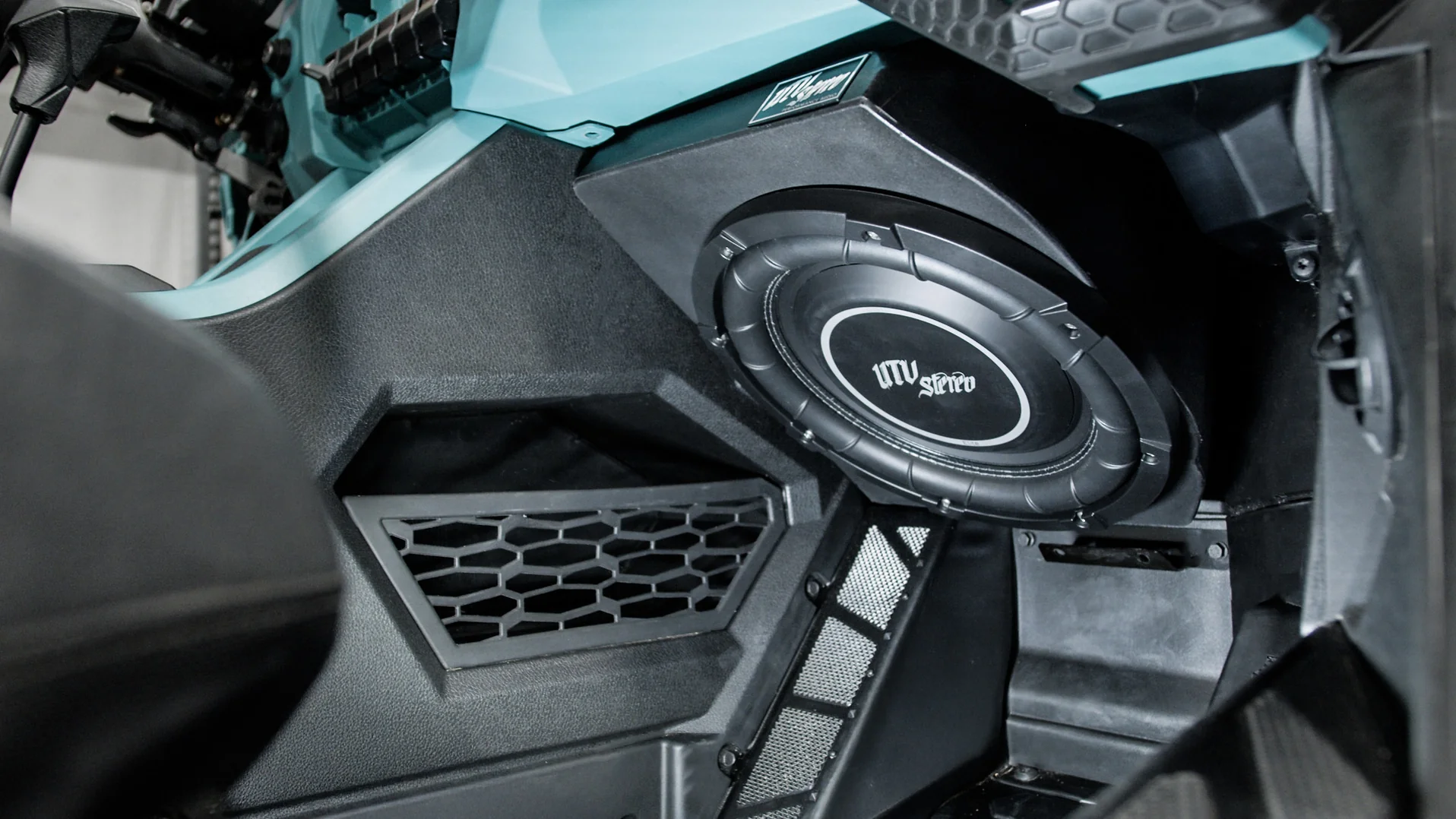 2025-'26 Polaris RZR Pro Series 12" Vented Dash Subwoofer Enclosure