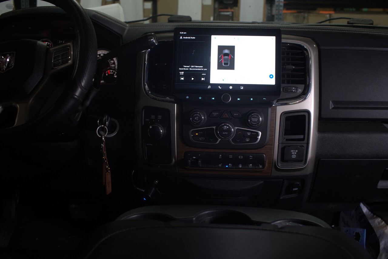 LINKSWELL 2013-2018 RAM IQ2 11.5" MULTIMEDIA RECEIVER