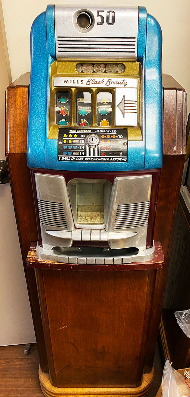 Mangel Verborgen oorlog Mills 50c Black Beauty High Top Slot / Mahogany Wood Cabinet Circa 1950's -  American Collectibles