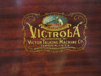 Victrola Victor "L Door" Talking Machine Maghony Cabinet VV-XVI Circa 1912