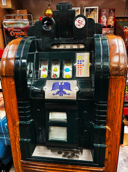 Mills 5c Extraordinary Slot / Mahogany Wood Cabinet Circa 1940's Black Finish