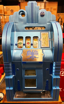 Mills 25c Extraordinary Slot / Oak Wood Cabinet Circa 1940's