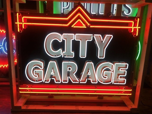 CIty Garage 2 Neon