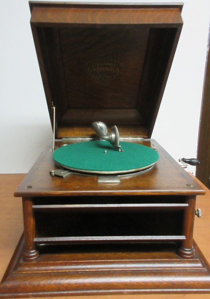 Columbia Grafonola 50 Oak Table Model Circa 1915