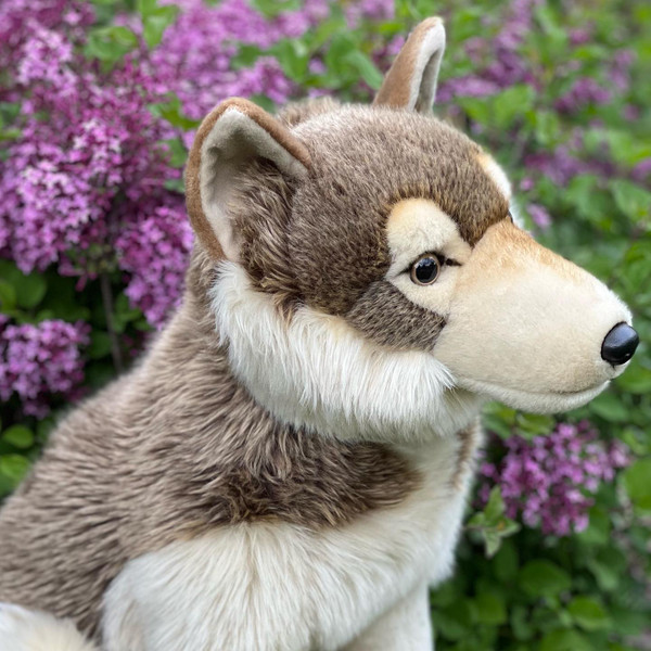 18" Romulus™ Timber Wolf Plush-Arrived