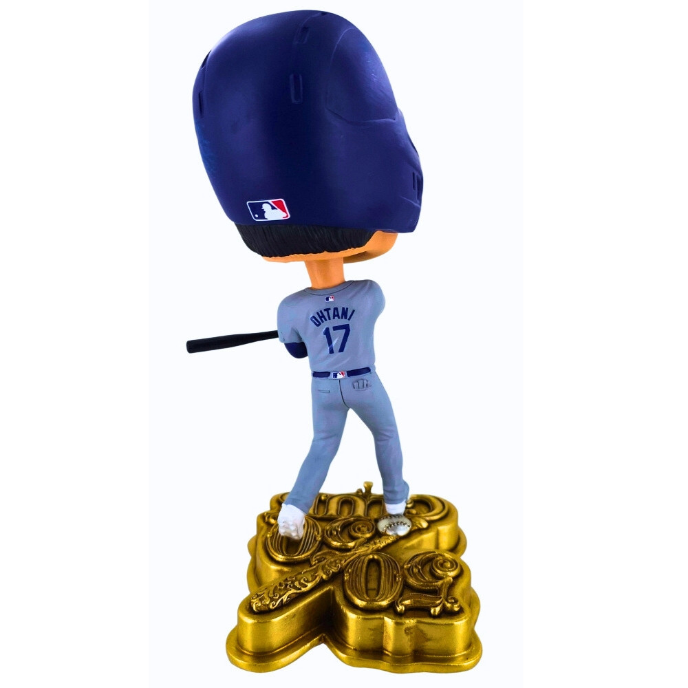 Shohei Ohtani Los Angeles Dodgers 50/50 Club Gold Base 9.5