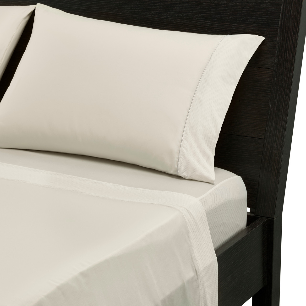 bedgear®  Hyper-Cotton™ Performance® Sheet Set On Mattress Made Bed, Beige