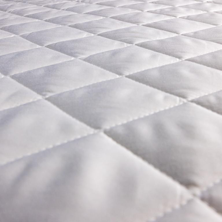 Merino Wool Bedding,, Natura Smart Wash Wool™ Luxury Wool Filled Mattress Protector, Up Close Fitted To Mattress Close Up