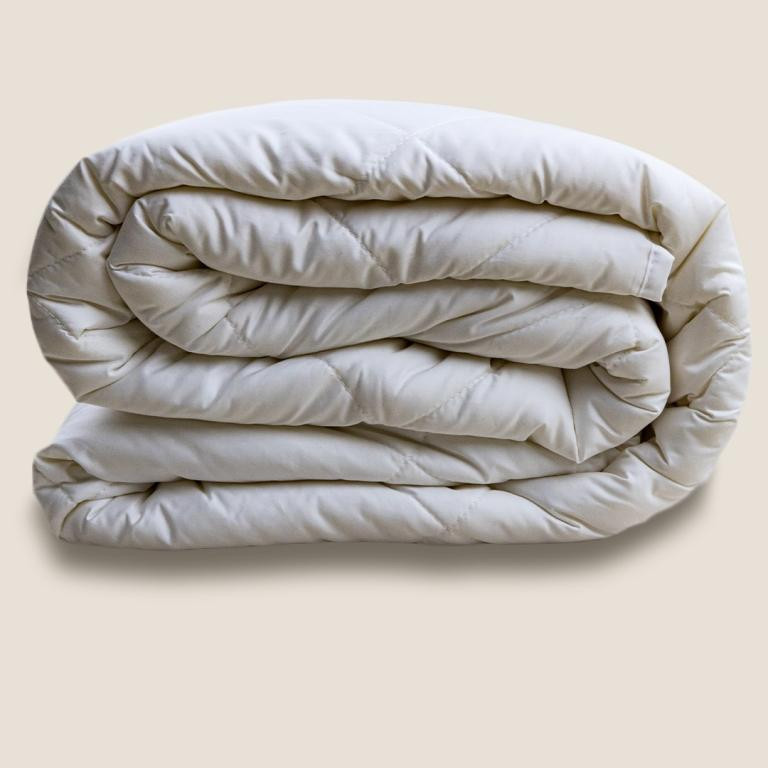 Natura Wool™ Filled 300 GSM Washable Comforter/Duvet, Folded & Stacked