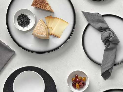 Maxwell & Williams Set of 4 Caviar Granite Coupe Dinner Plate 27 cm Maxwell & Williams Set of 4 Caviar Granite Coupe Dinner Plate 27 cm