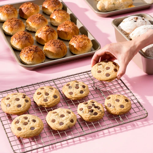 Cuisipro Cooling Rack, 14x9.25x0.5"/35.6x23.5x1.3cm