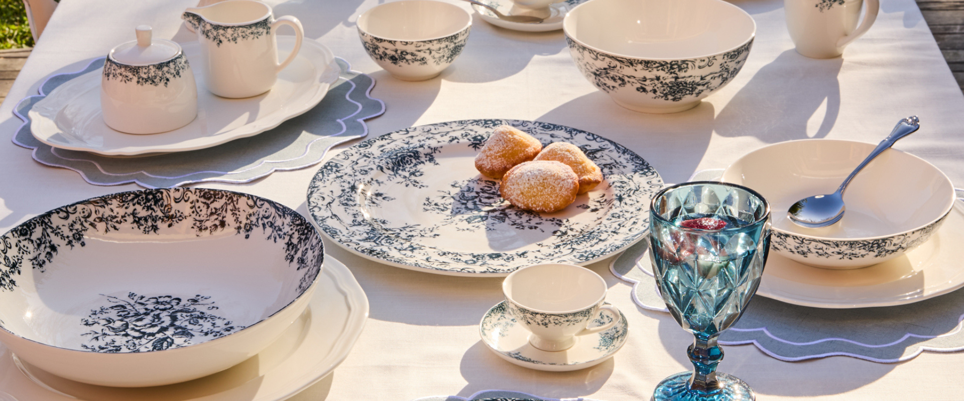 Rosetta Antique Blue by Casa Domani