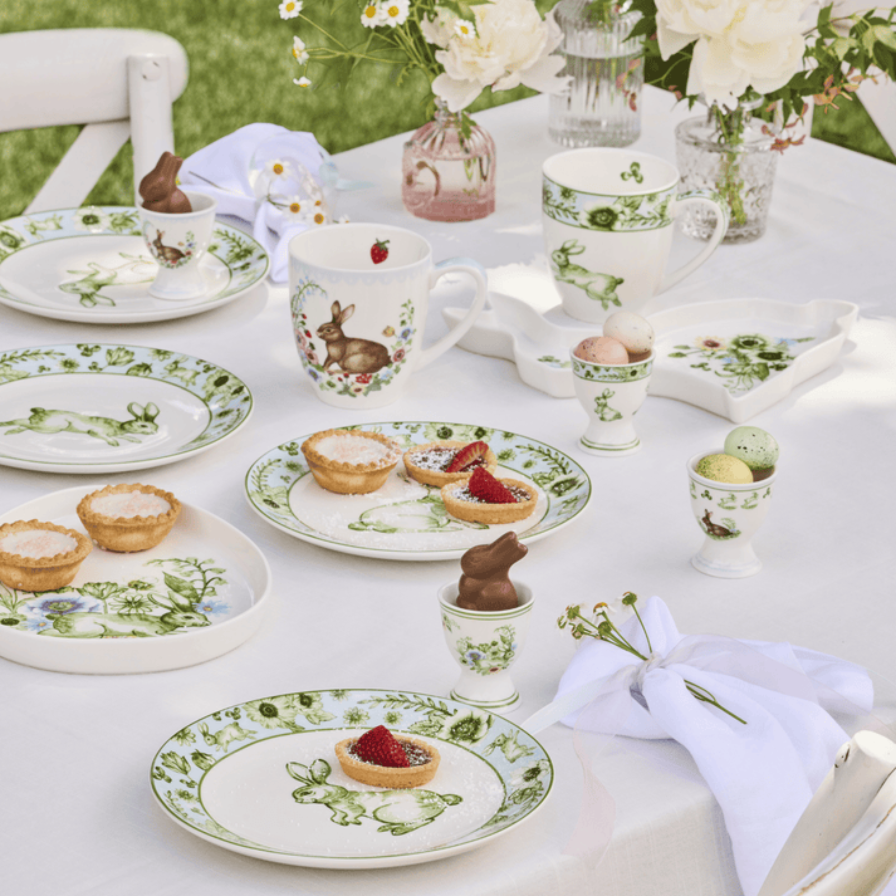 Maxwell & Williams Clover & Cottontail Collection Bunny Dinnerware