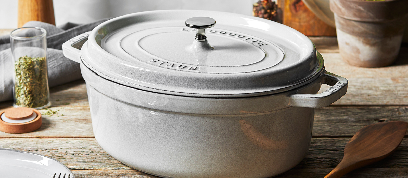 Dutch Ovens & Casseroles – Cast Iron Staub La Cocotte Large