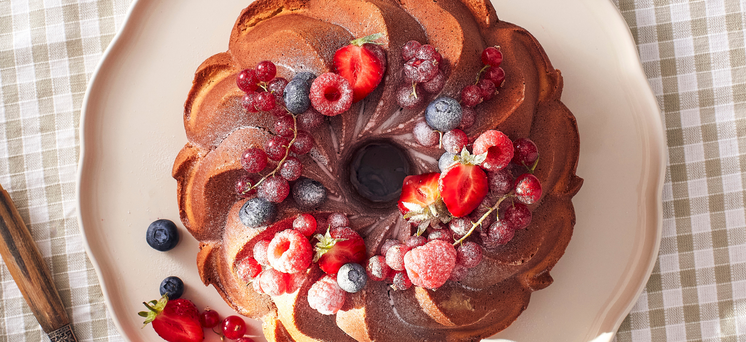 Madeleine Collection by Emile Henry &ndash; French Ceramic Bakeware