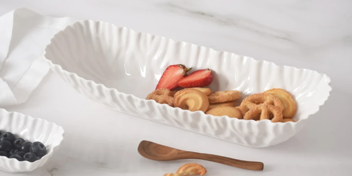 White Pampa Bay Mascali serving platter with fluted edges