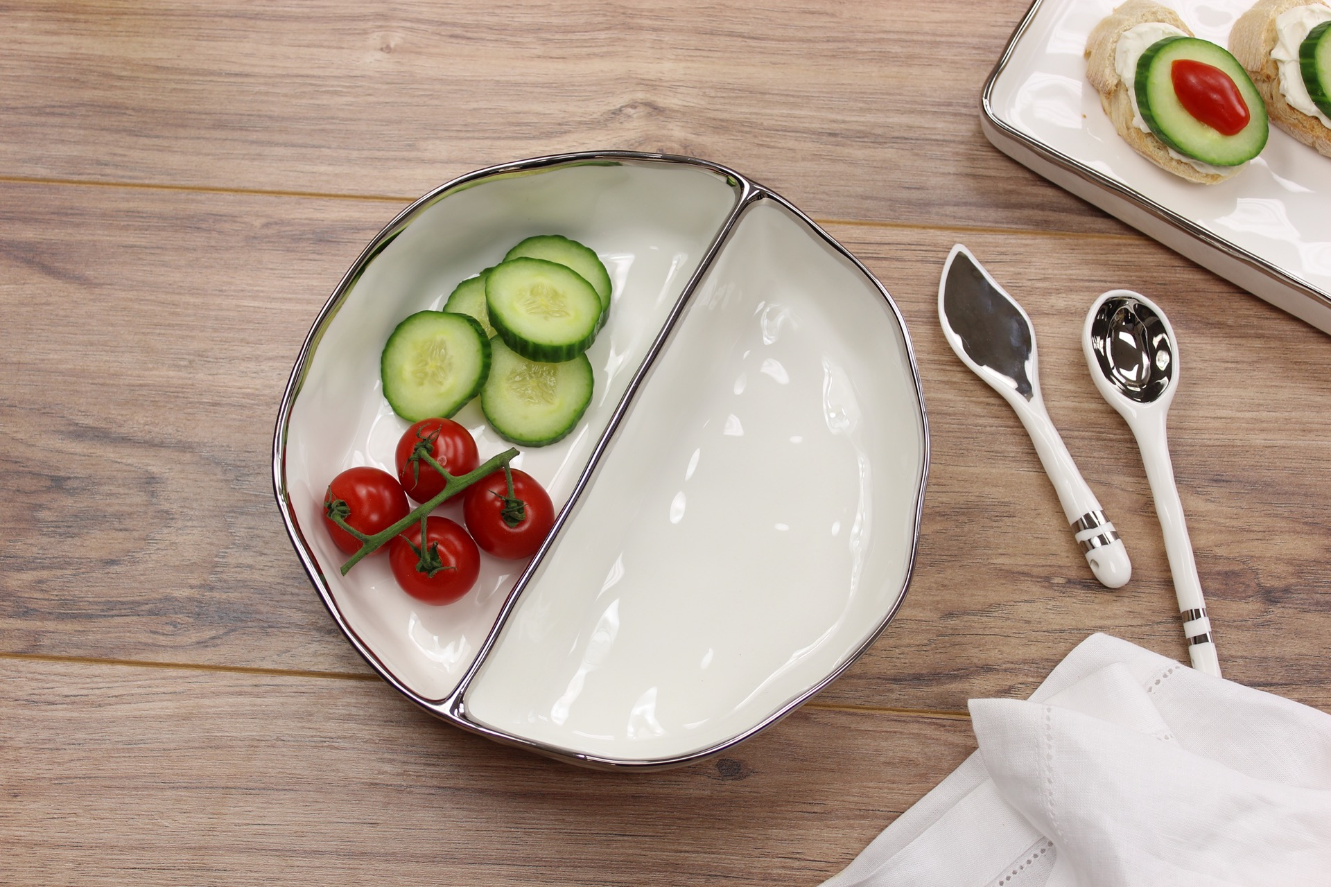 Bianca Large 2-Section Serving Dish - KitchenEssentials