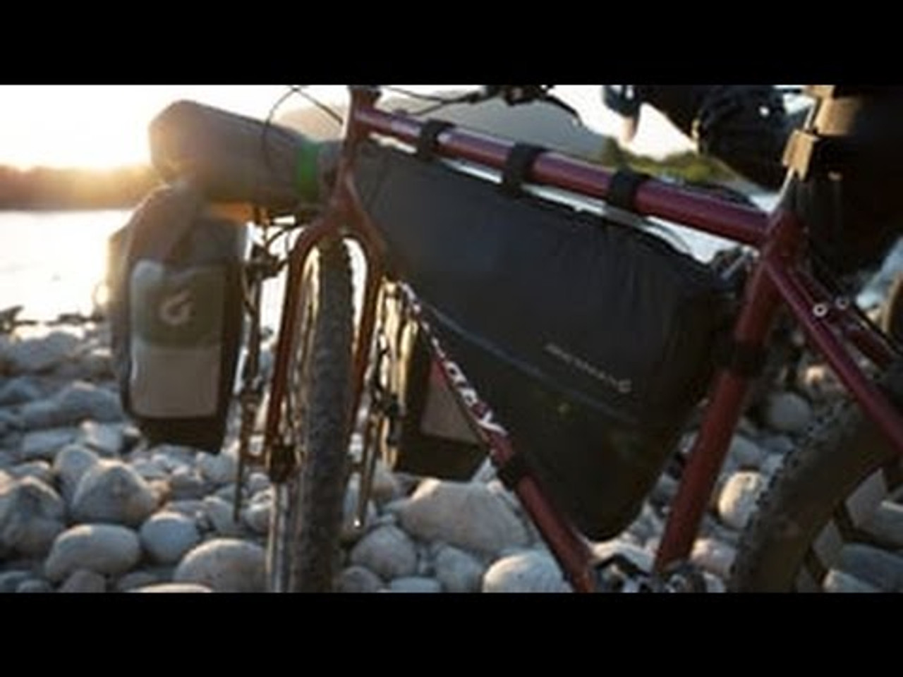 Blackburn Outpost Frame Bag Black Small - Pushys