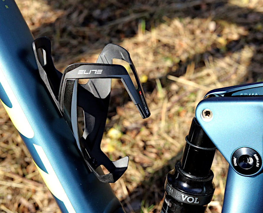 Elite Vico Carbon 74mm Bottle Cage Pushys