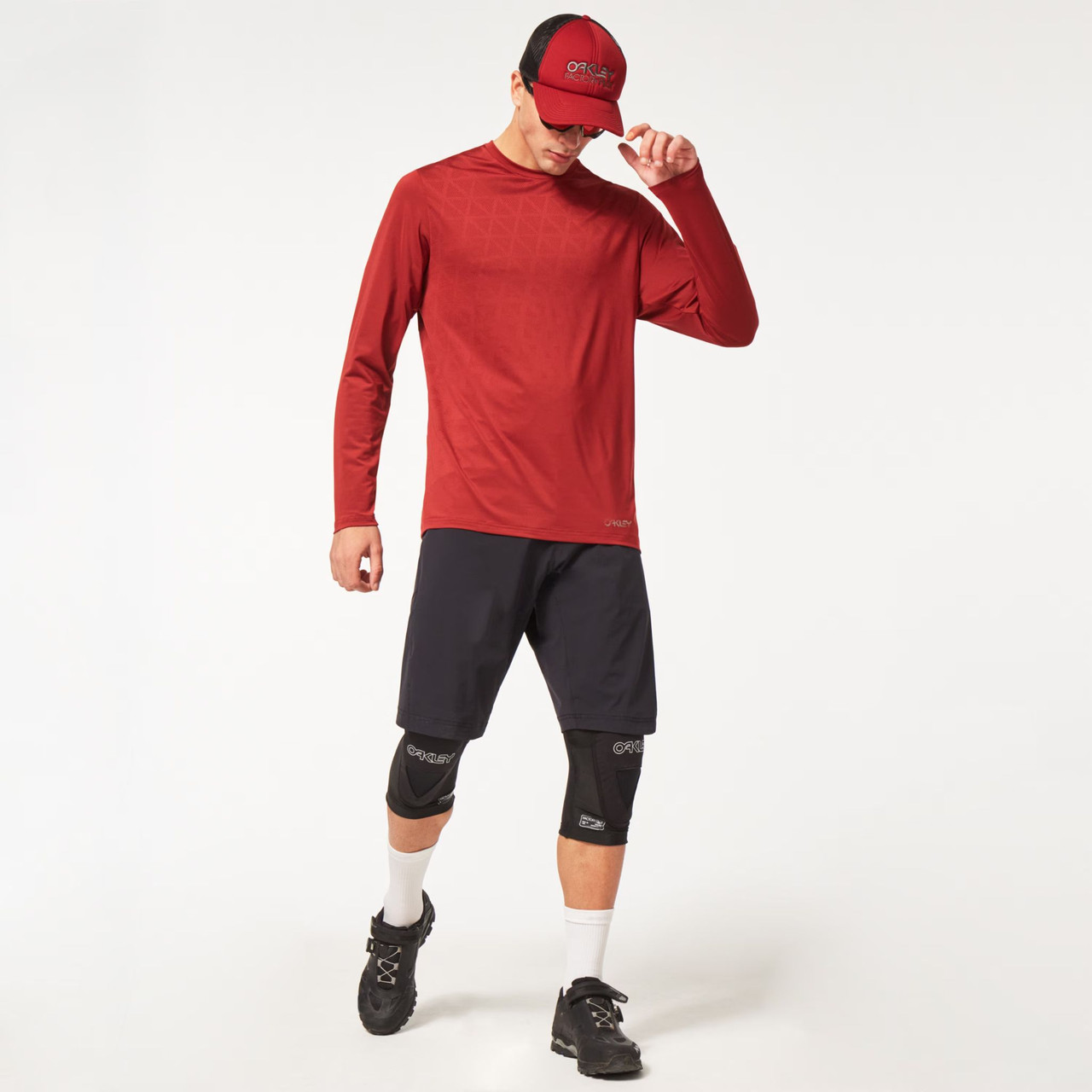 Oakley Drop In MTB Short Blackout - Pushys