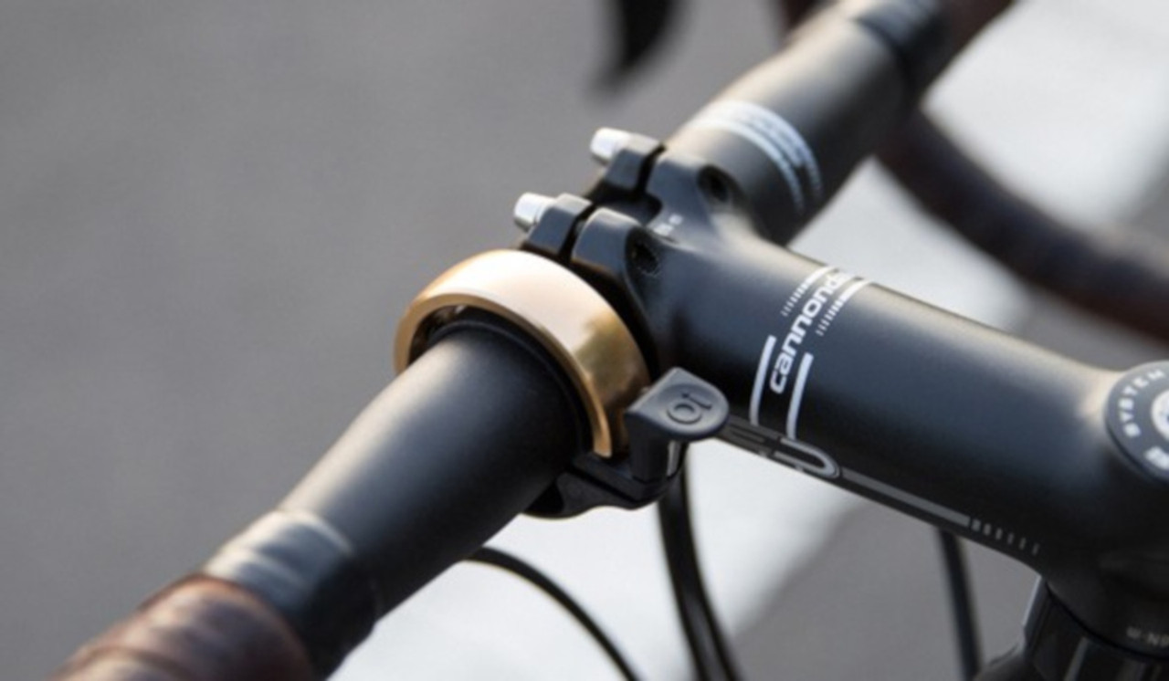 Knog Oi Classic Small Bell Brass Bikebug