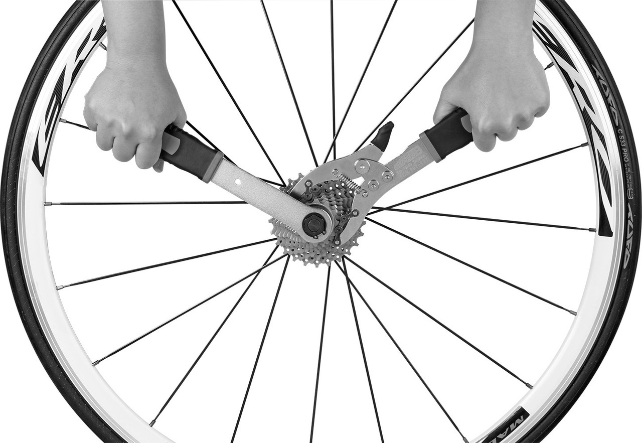 Super B Chain Whip Pliers Bikebug