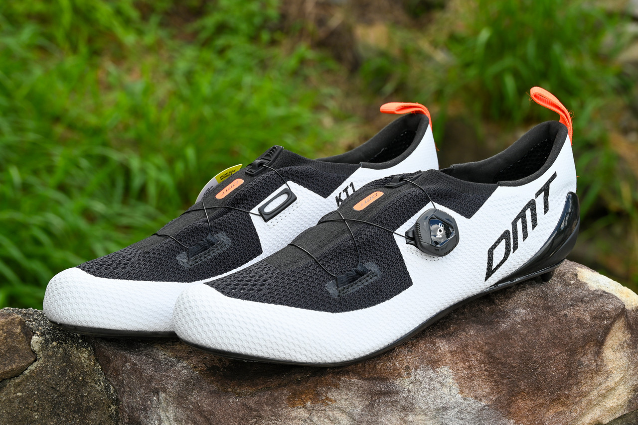 DMT KT1 White/Black Road Shoe Pushys - Main Image