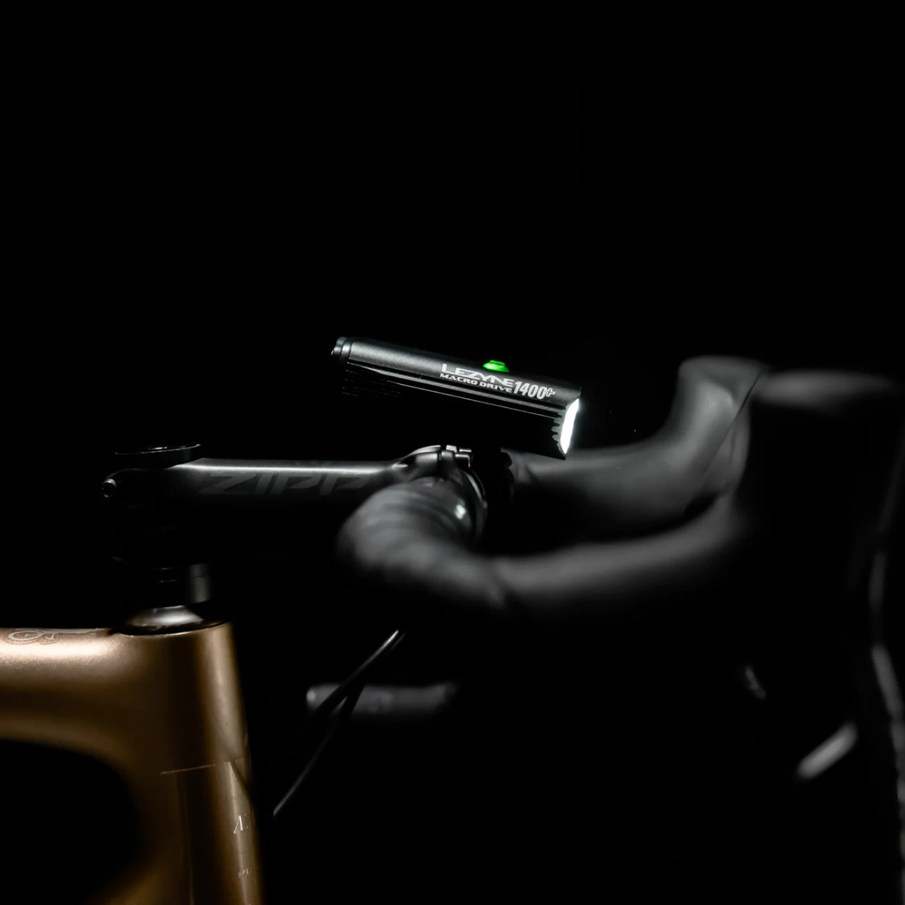 Lezyne Macro Drive 1400+ Front Light - Pushys