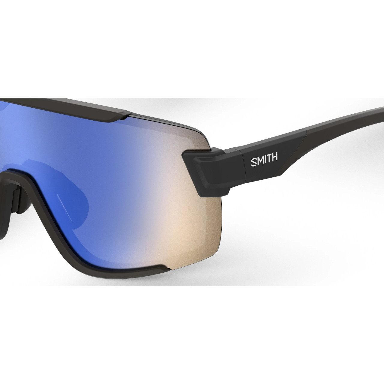Smith Wildcat Sunglasses Matte Black W/ ChromaPop Low Light Rose