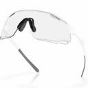 Oakley Cybr Dyno Matte White W/ Clear To Black Iridium Photochromic Lens
