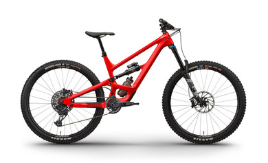 YT Capra Core 3 29in Carbon Lava Red MTB