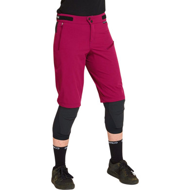 DHaRCO Womens Gravity Shorts Sangria