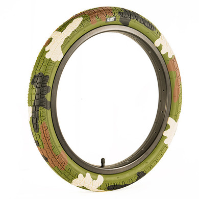 Family F2128 Green Camo Wire Bead 18" Tyre